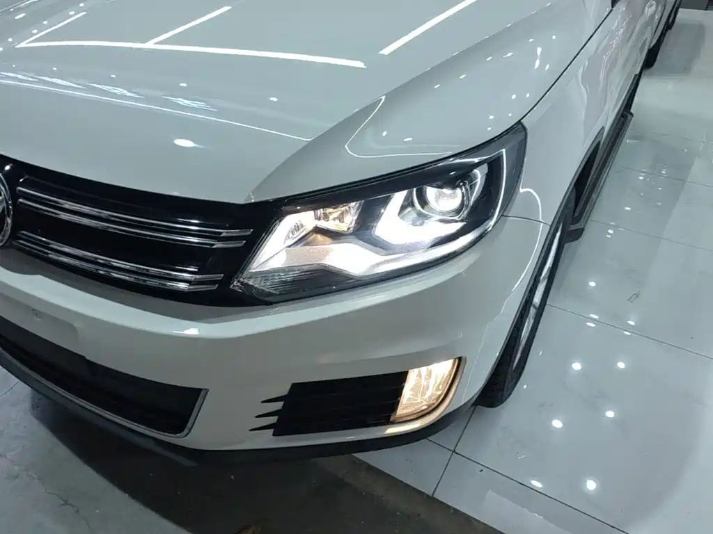 Volkswagen Tiguan 2017 — фото 24