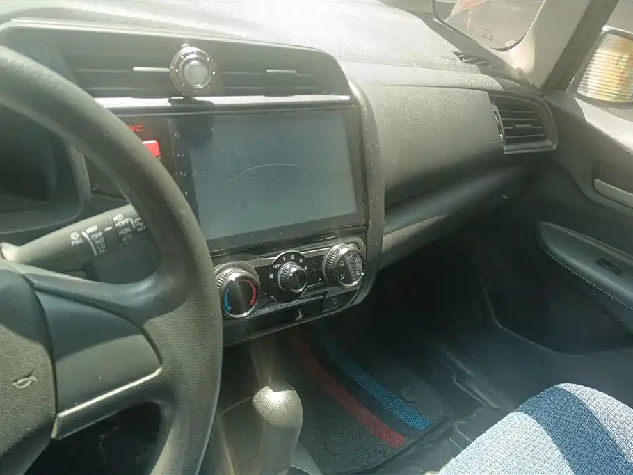 Honda Fit 2016 — фото 13
