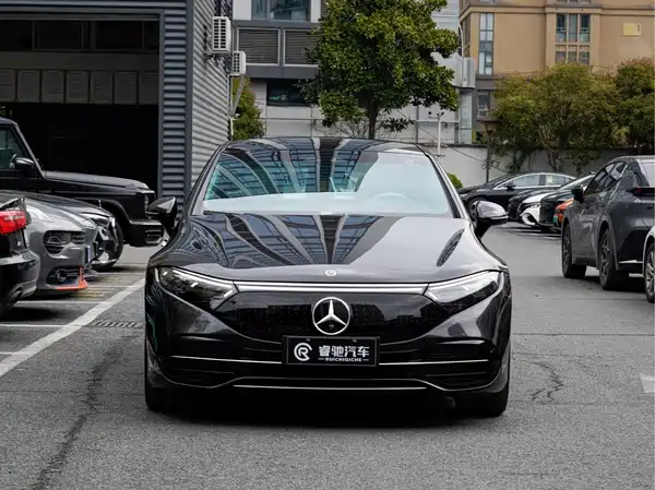 Mercedes-Benz EQS 2024