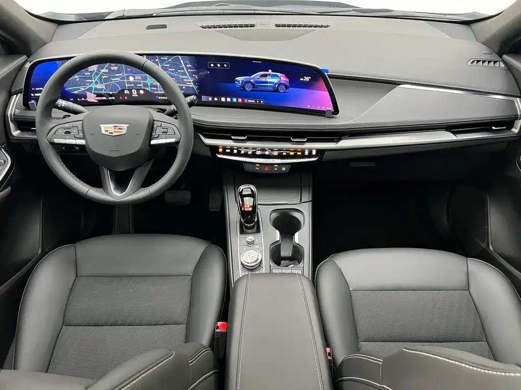 Cadillac XT4 2025 — фото 18