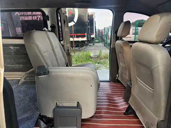 Wuling Rongguang V 2016