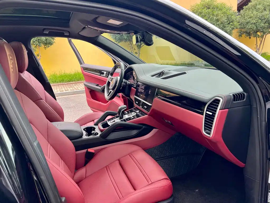 Porsche Cayenne 2022 — фото 11