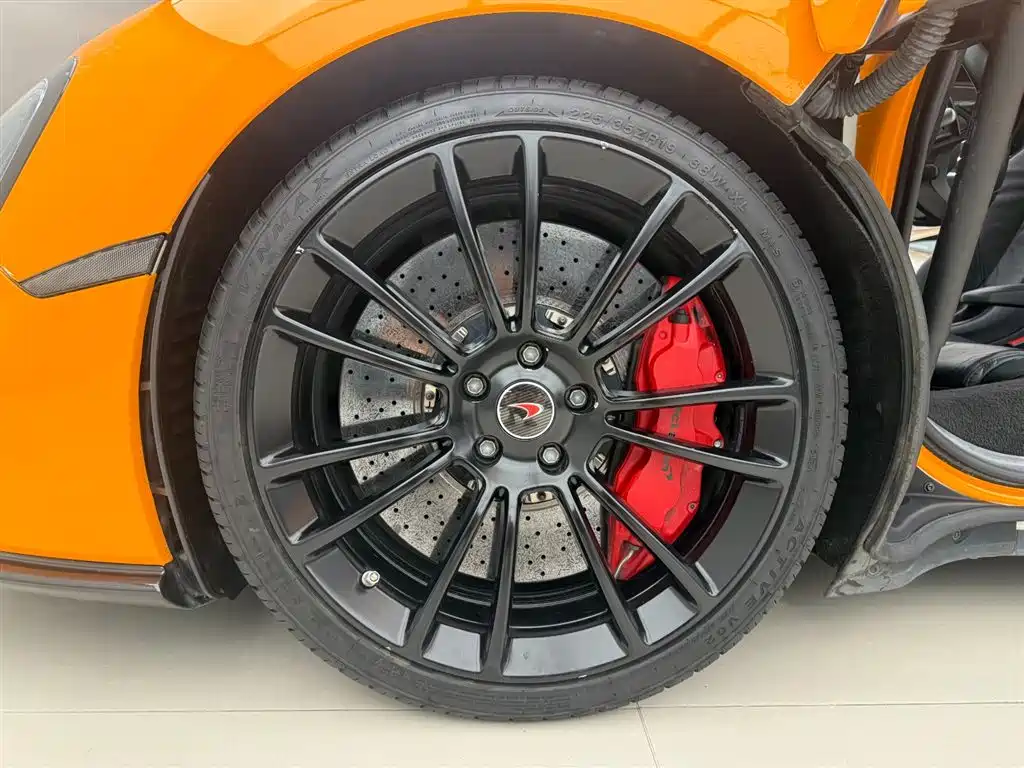 McLaren 570 2019 — фото 12