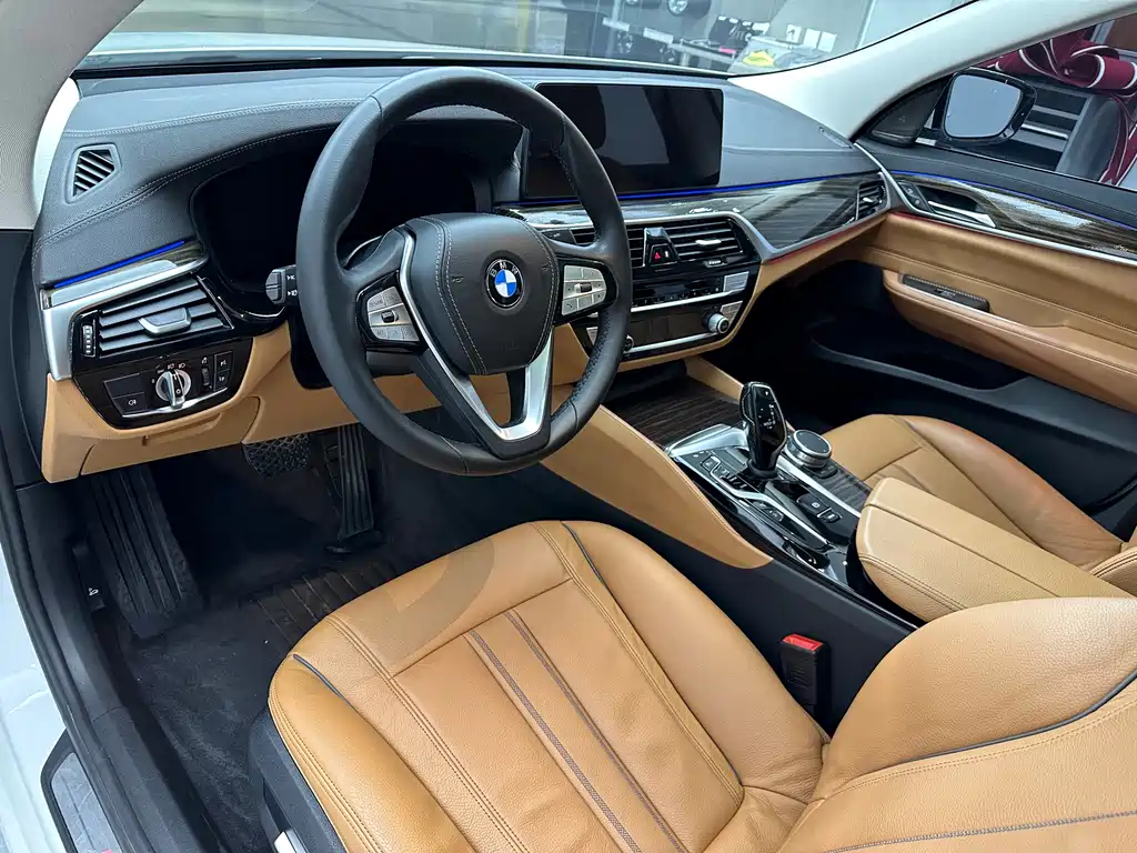 BMW 6 Series GT 2022 — фото 8