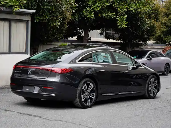Mercedes-Benz EQS 2024