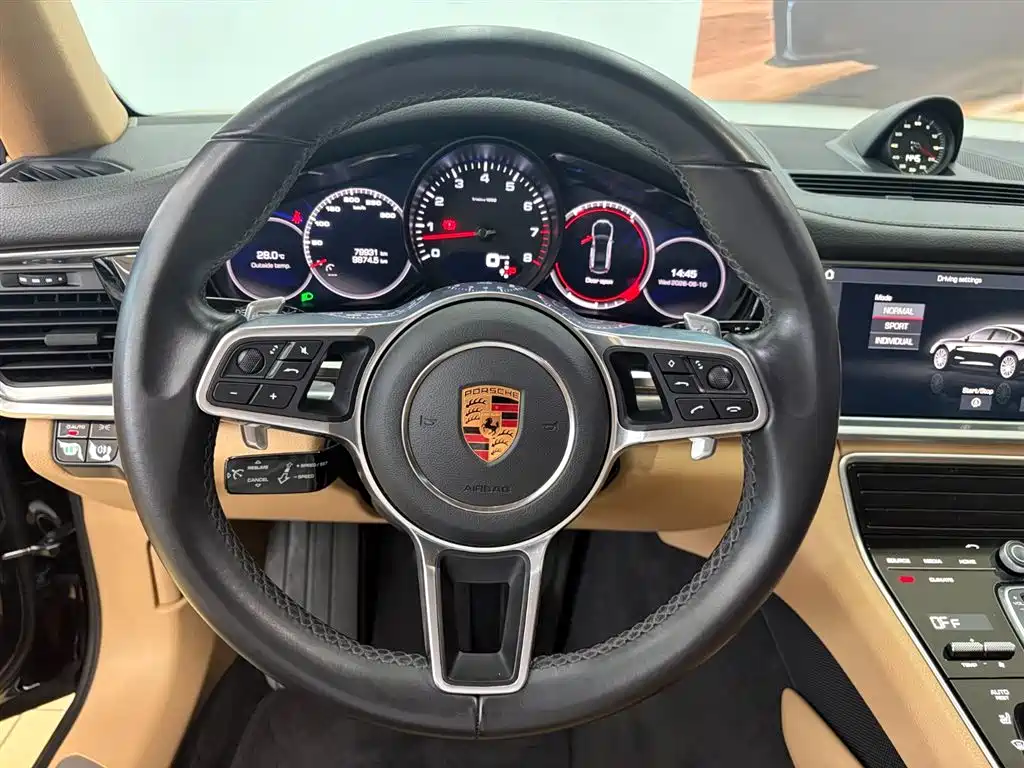 Porsche Panamera 2018 — фото 14