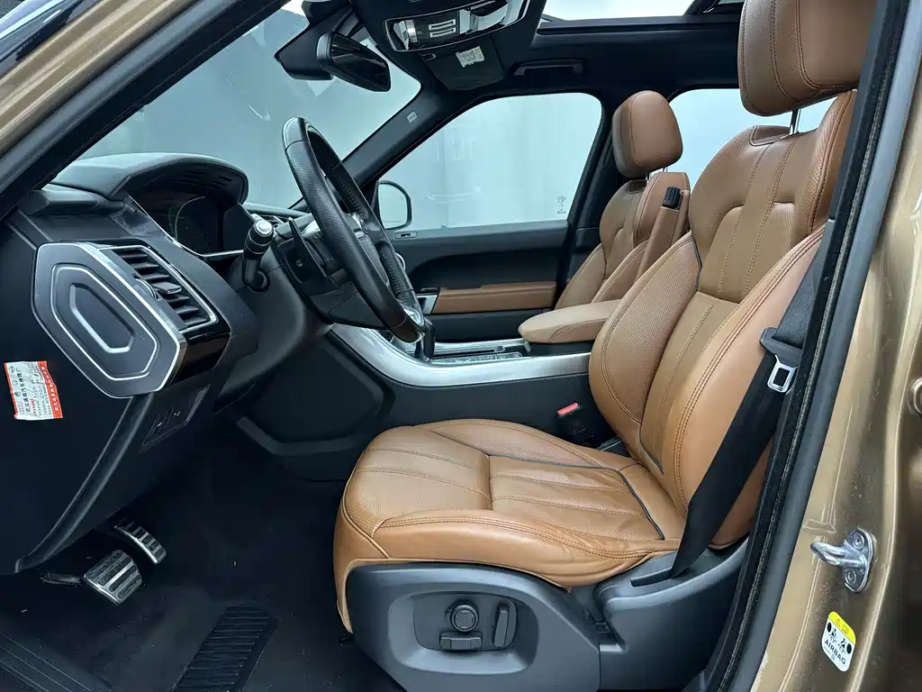 Land Rover Range Rover Sport 2016 — фото 13