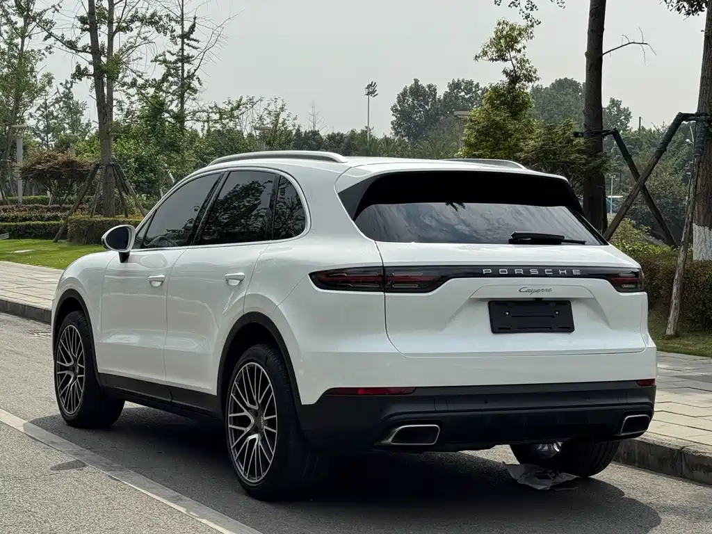 Porsche Cayenne 2019 — фото 4