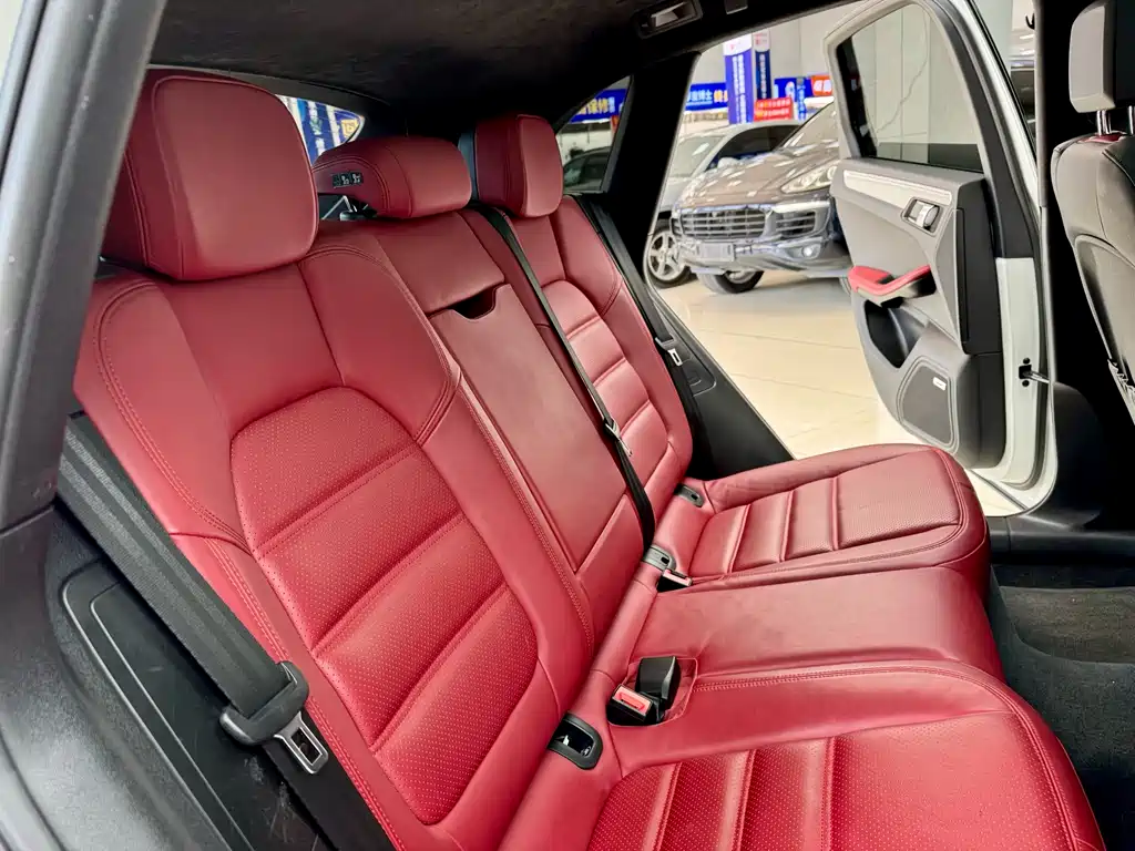 Porsche Macan 2016 — фото 15