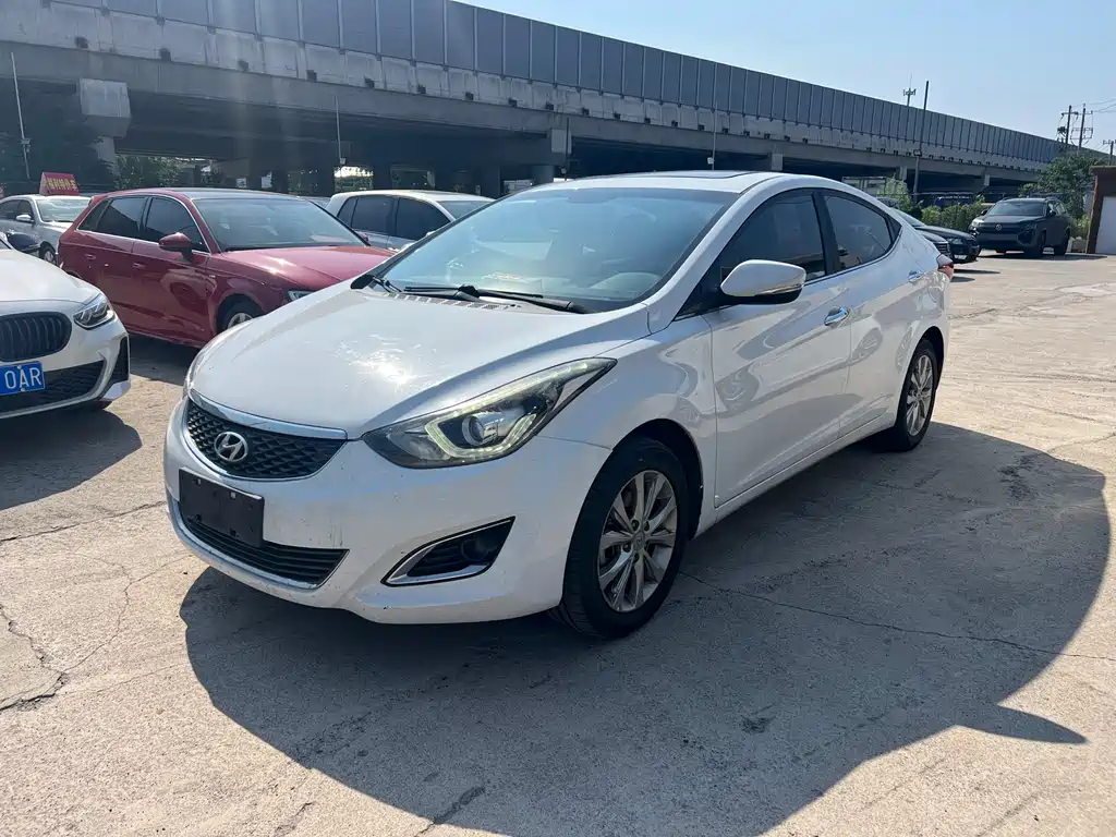 Hyundai Elantra Langdong 2016 — фото 1