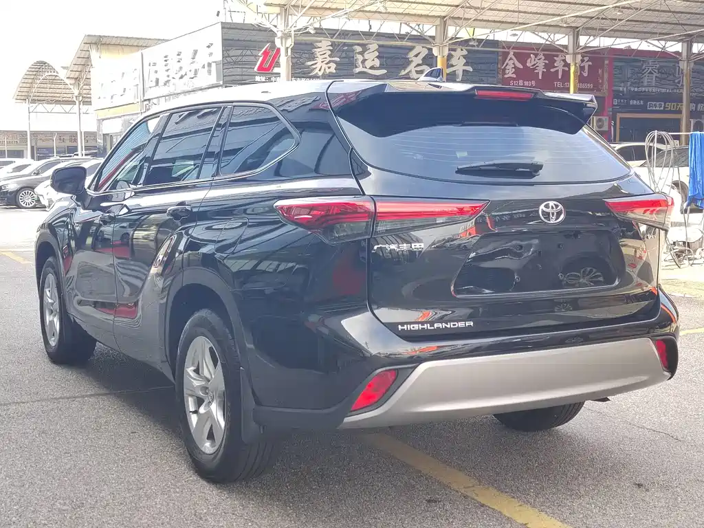Toyota Highlander 2025 — фото 11