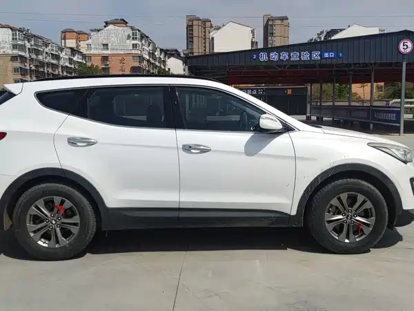 Hyundai Santa Fe 2013