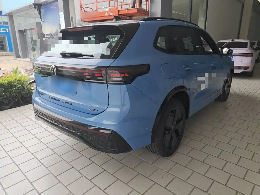 Volkswagen Tiguan L 2024