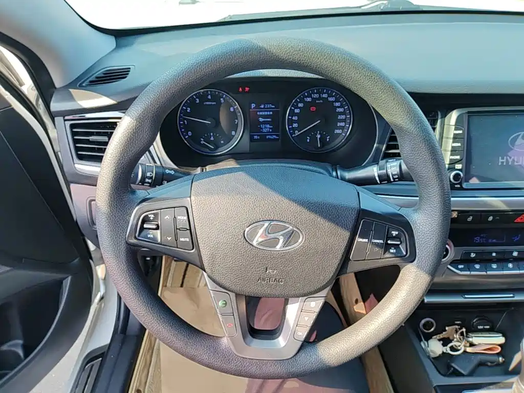 Hyundai Mistra 2017 — фото 11