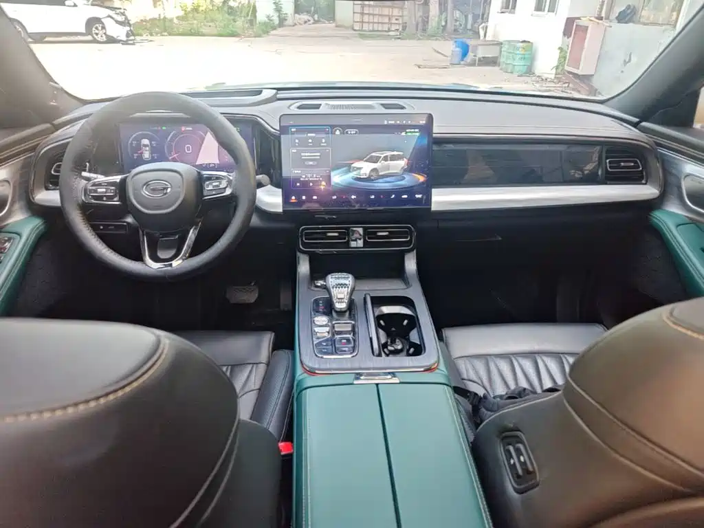 GAC Motor Trumpchi GS8 2022 — фото 10