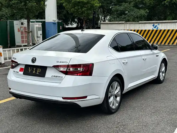 Skoda Superb 2017