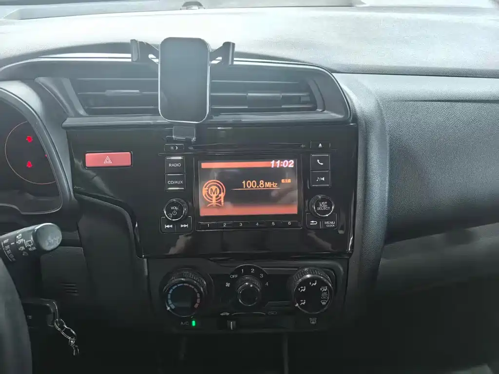 Honda Fit 2015 — фото 13