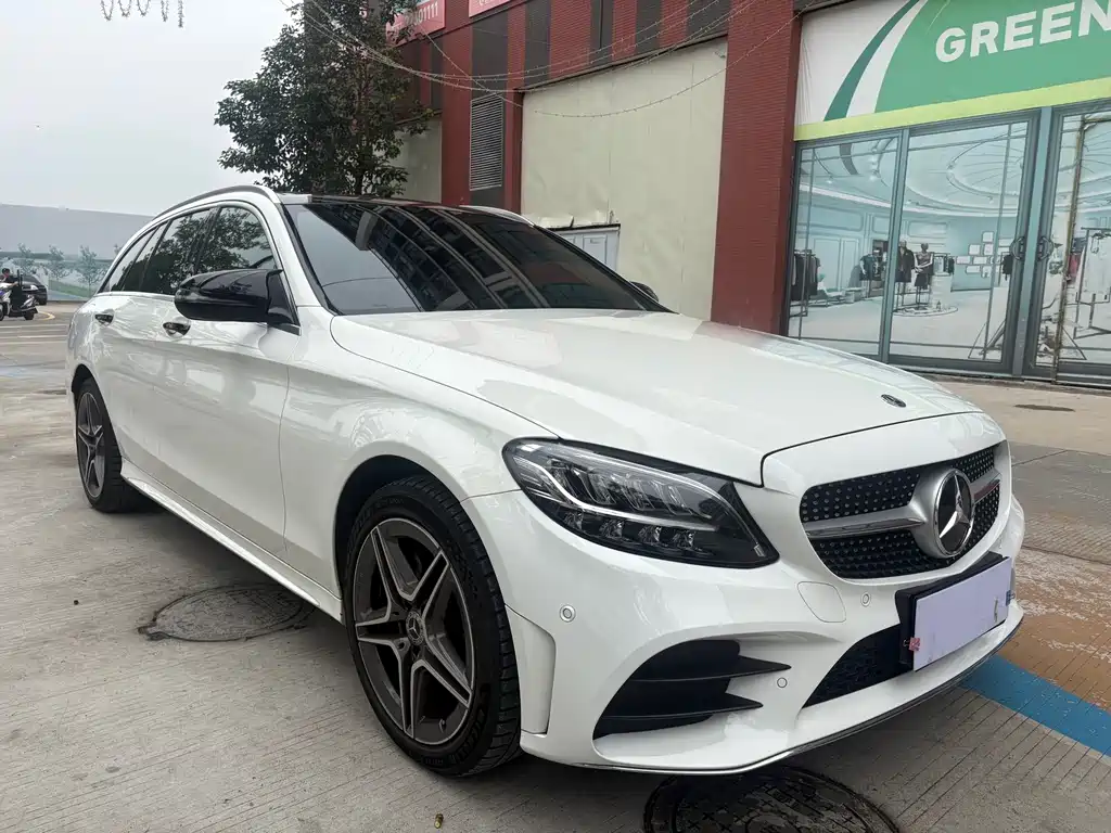 Mercedes-Benz C-Class 2021