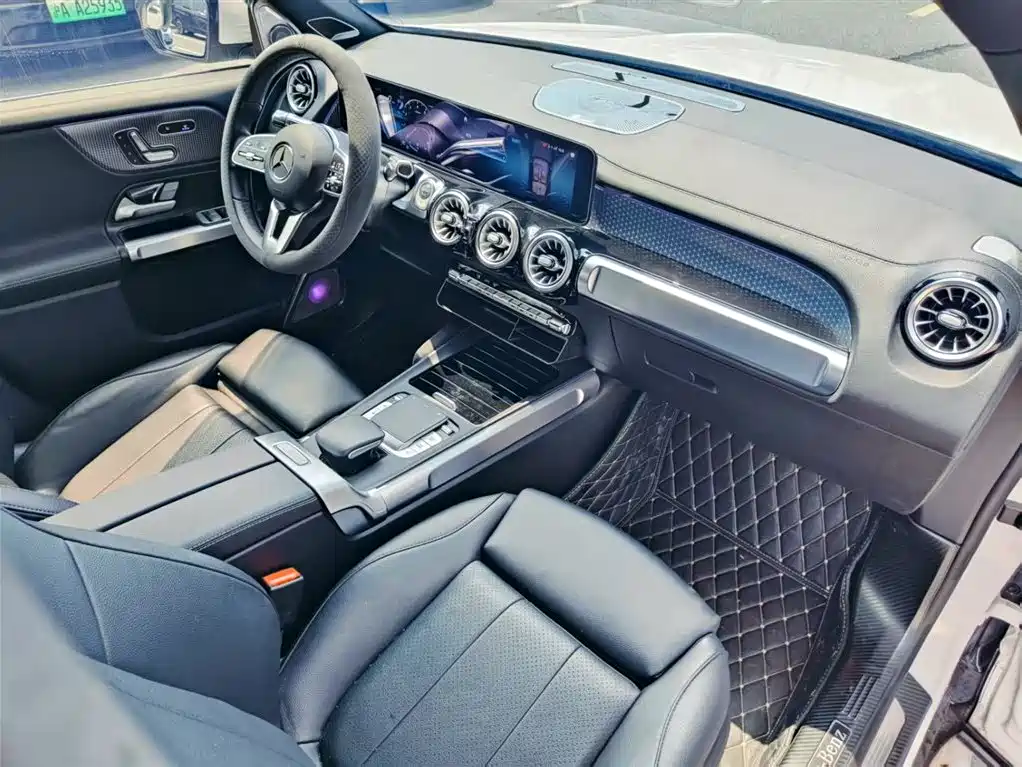 Mercedes-Benz GLB 2023 — фото 21