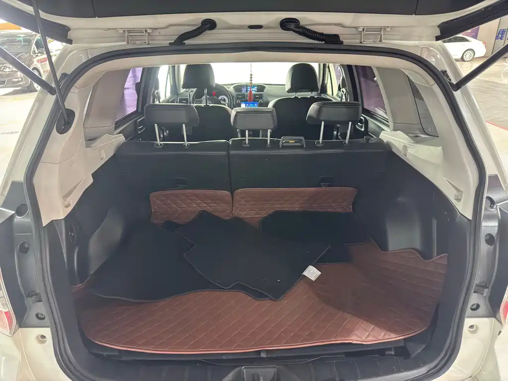 Subaru Forester 2014 — фото 22