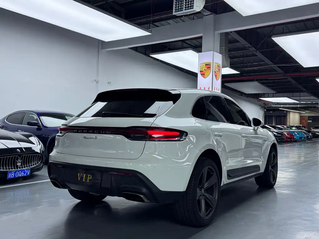 Porsche Macan 2022 — фото 17