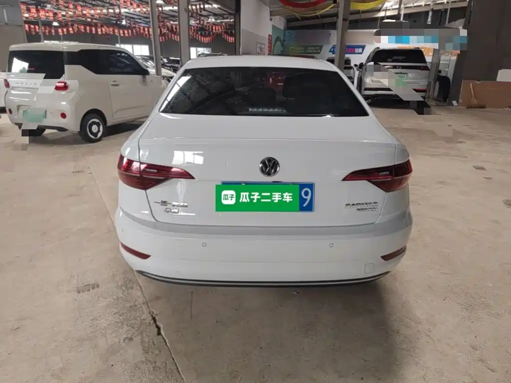 Volkswagen Sagitar 2020