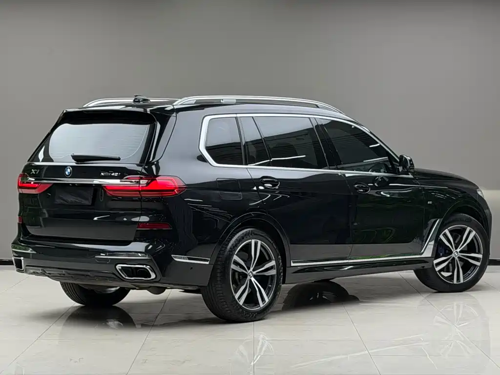 BMW X7 2021 — фото 2