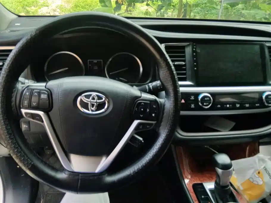Toyota Highlander 2019 — фото 12