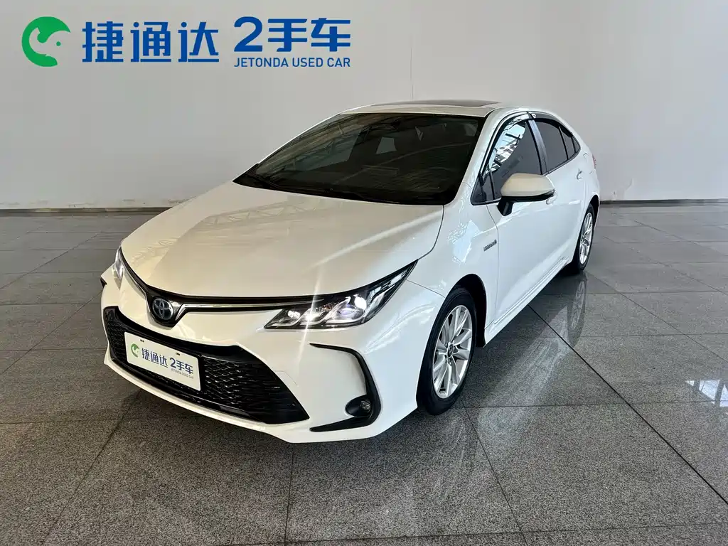 Toyota Corolla 2023 — фото 1