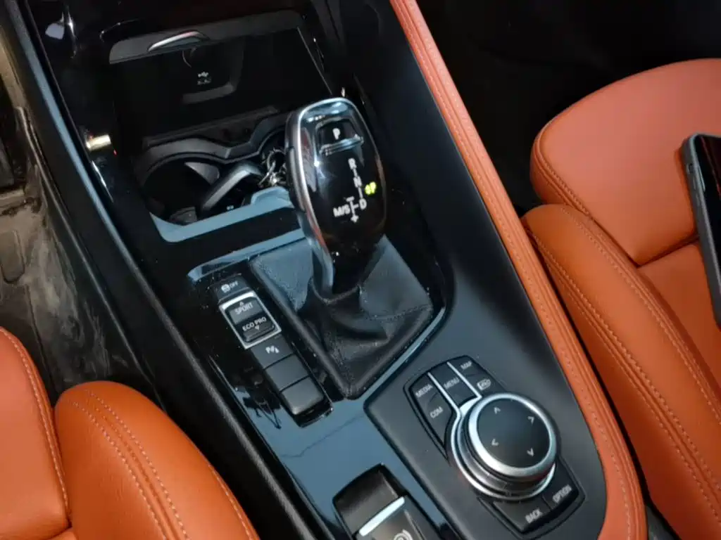BMW X2 2023 — фото 14