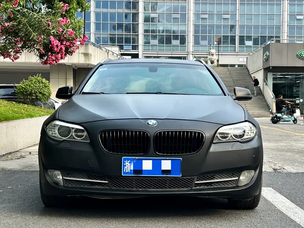 BMW 5 Series 2013 — фото 2