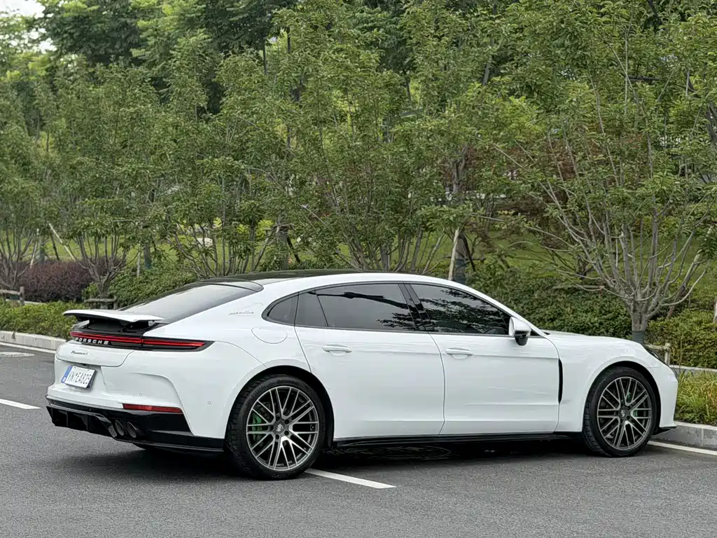Porsche Panamera 2024 — фото 11