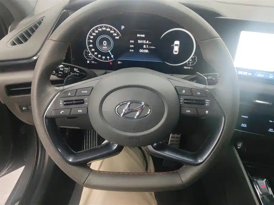 Hyundai Sonata 2022 — фото 15