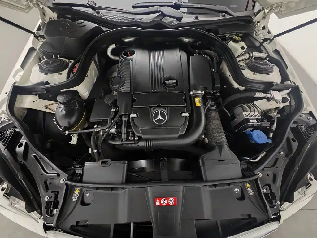 Mercedes-Benz E-Class 2010