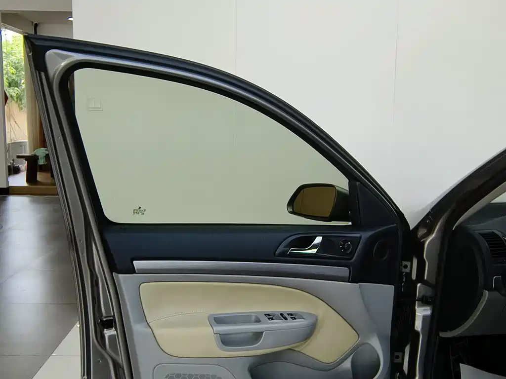 Skoda Octavia 2012 — фото 13