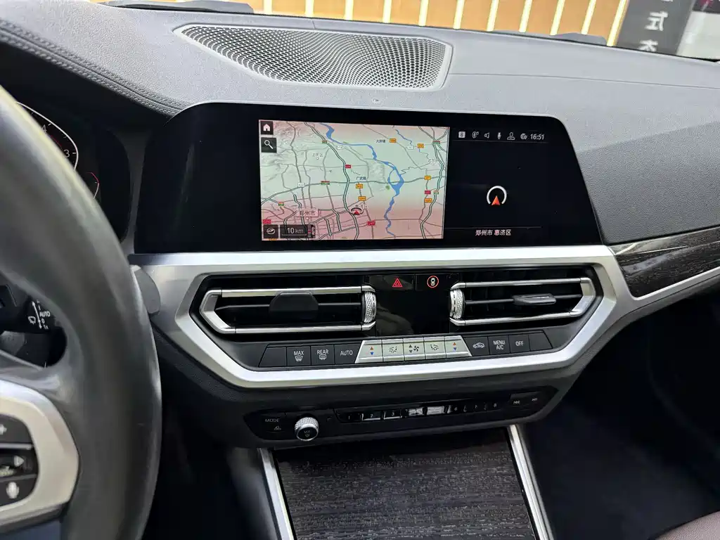 BMW 3 Series 2020 — фото 15