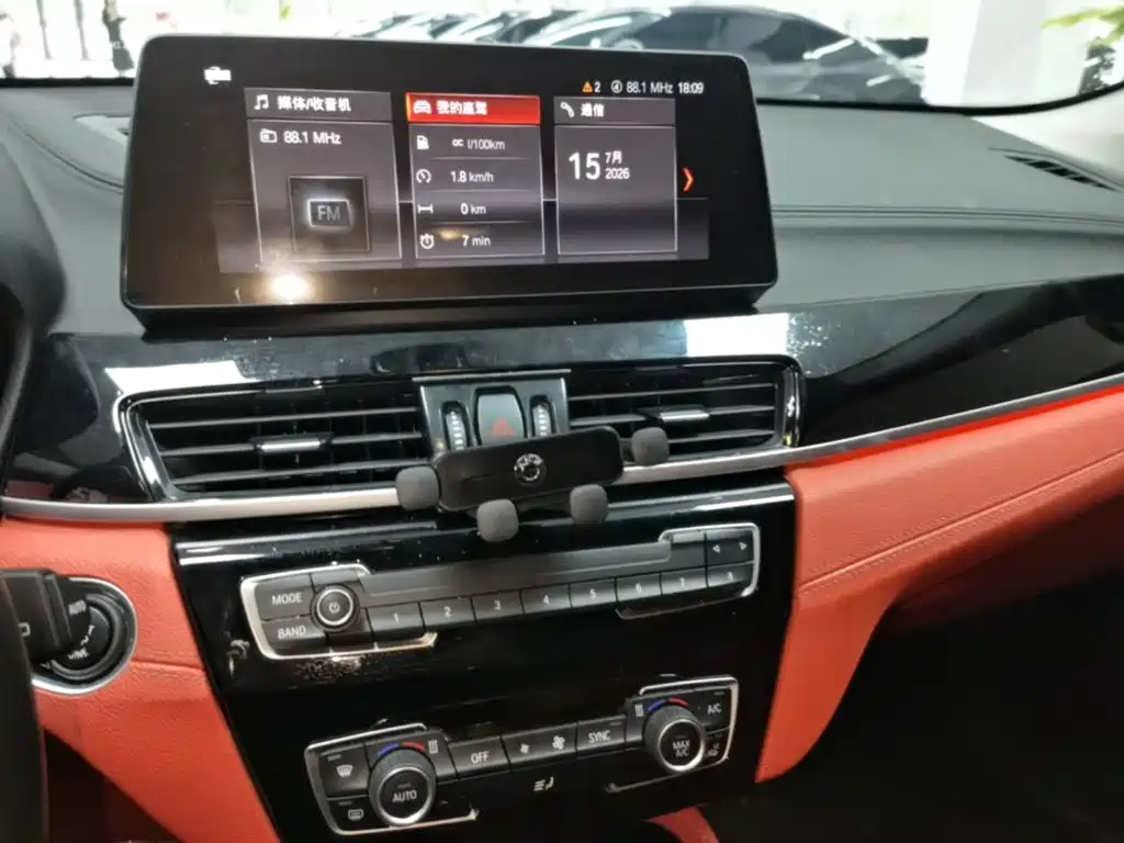 BMW X2 2023 — фото 13