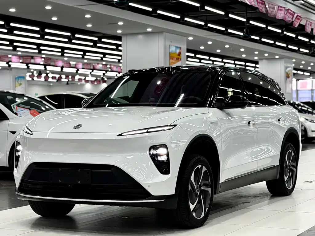 NIO ES8 2023 — фото 1