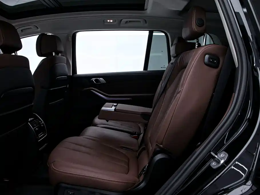 BMW X7 2022 — фото 14