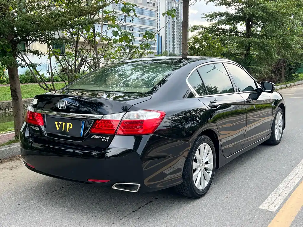 Honda Accord 2014 — фото 7