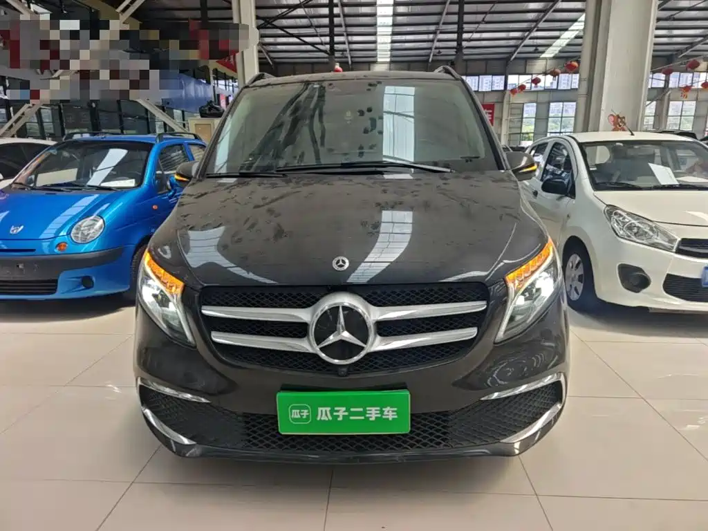 Mercedes-Benz V-Class 2022 — фото 3