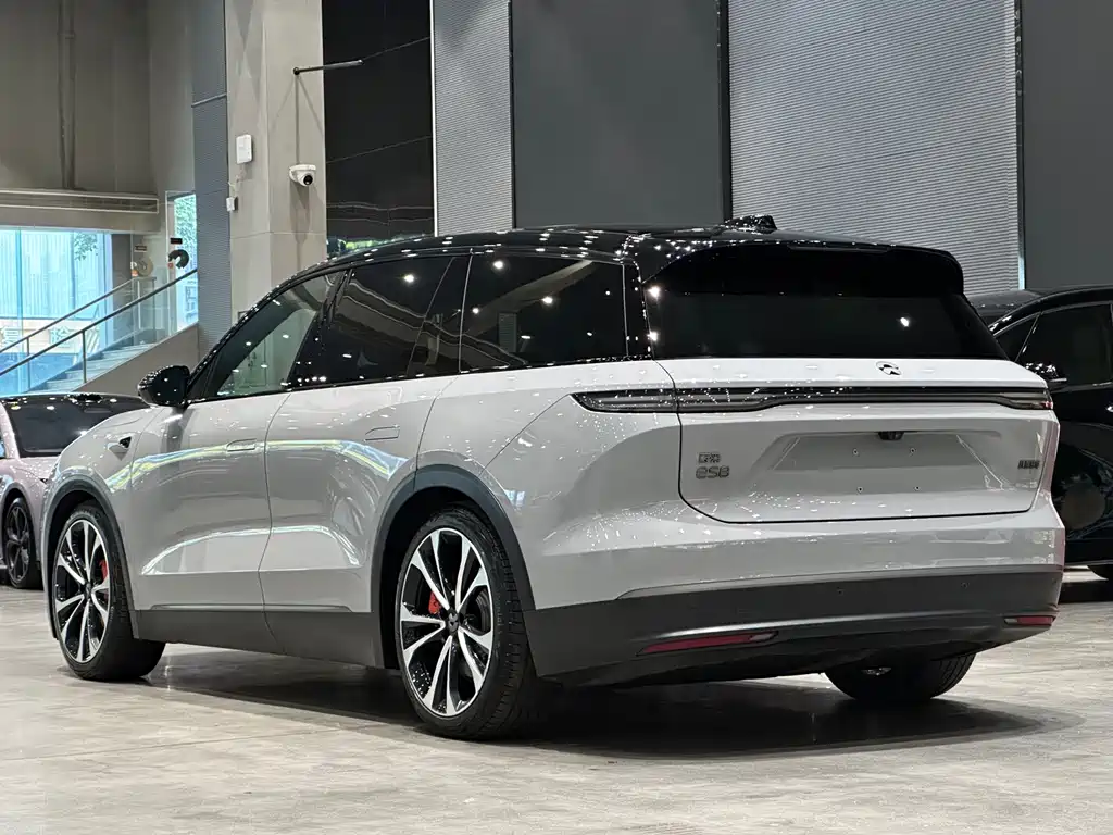 NIO ES8 2023 — фото 3
