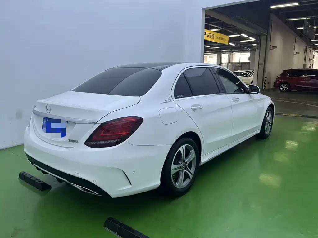 Mercedes-Benz C-Class 2019