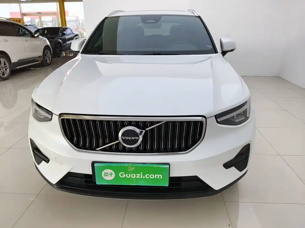Volvo XC40 2024