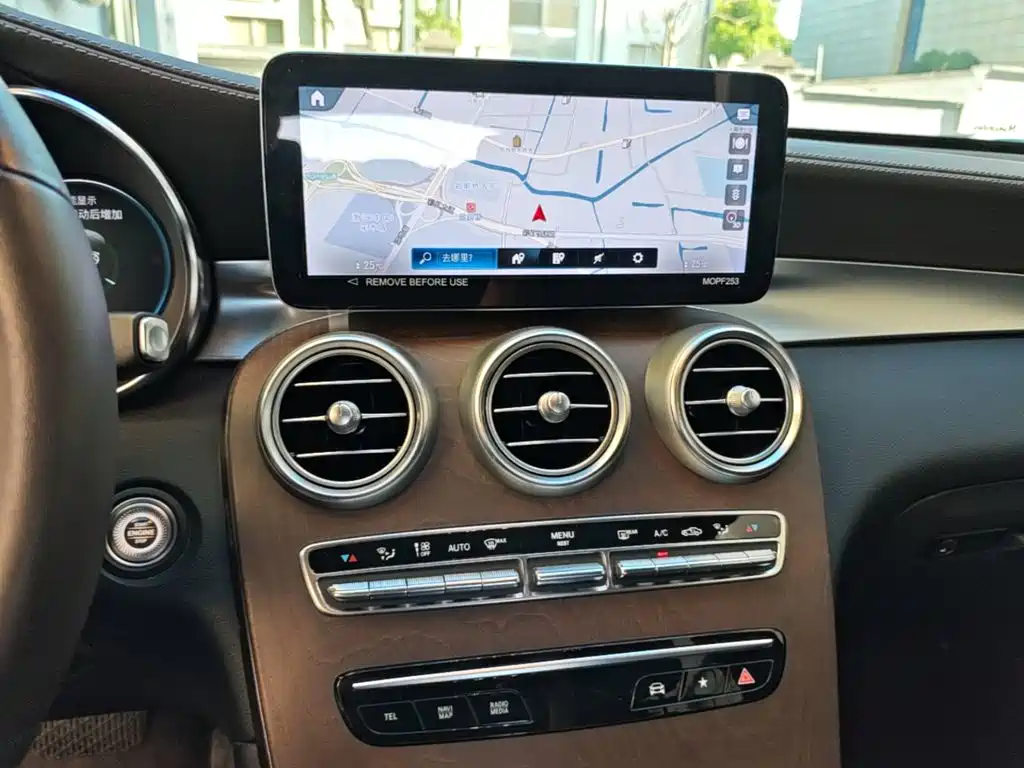 Mercedes-Benz GLC 2023 — фото 20