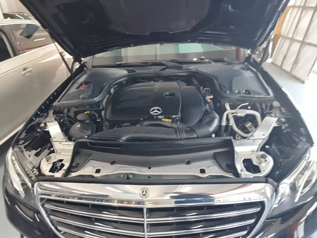 Mercedes-Benz E-Class 2020 — фото 20