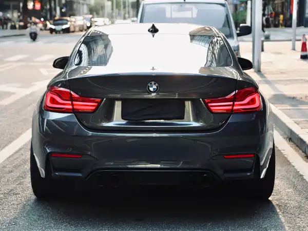 BMW M4 2019