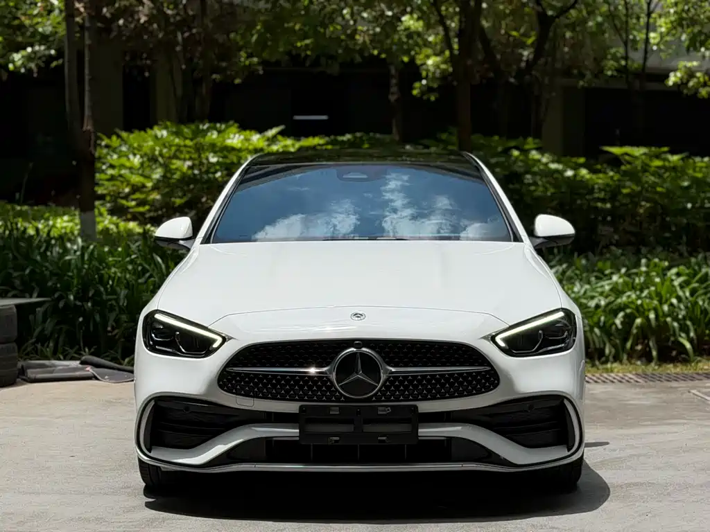 Mercedes-Benz C-Class 2023 — фото 3