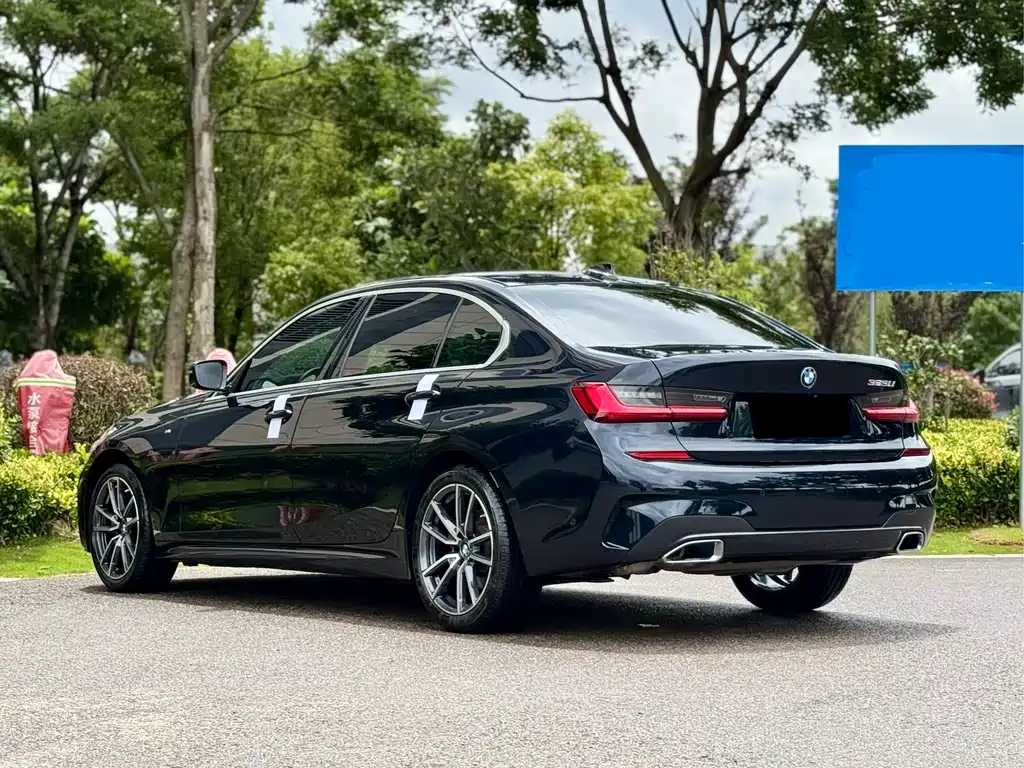 BMW 3 Series 2022
