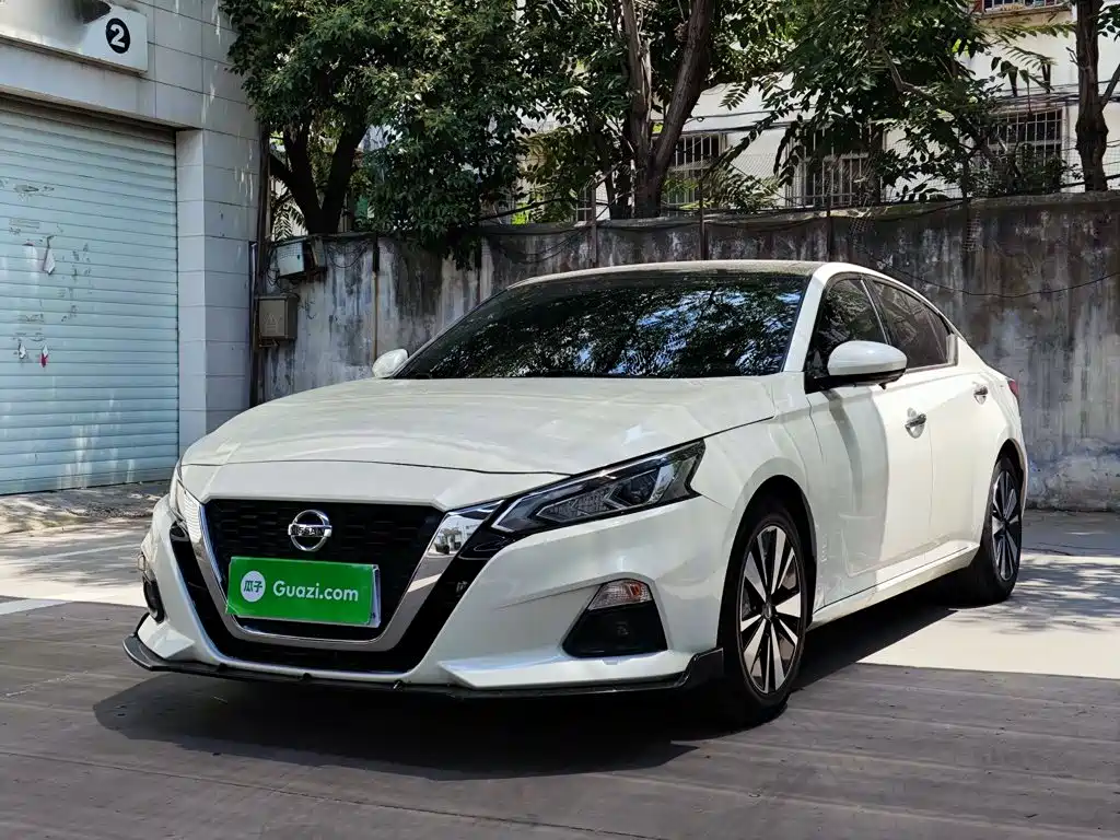 Nissan Teana 2023